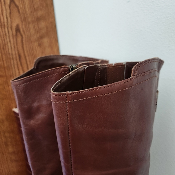 GUESS Tereza Wedge Heeled Leather Boot - Picture 9 of 16